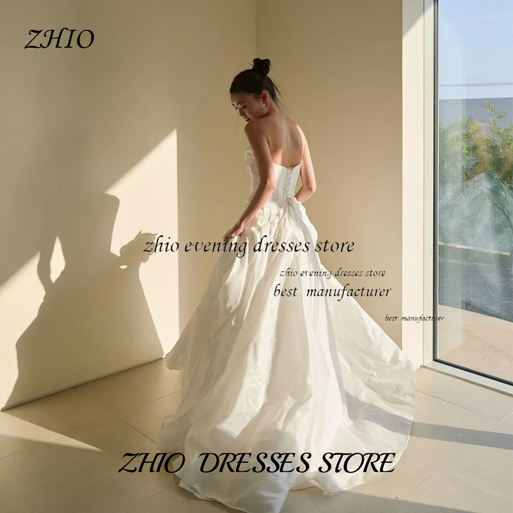 

ZHIO Strapless Satin Ball Gown Wedding Dress With Back Straps Minimalist Elegant Bridal Gown For Indoor Shoot Customizable 웨딩드레스