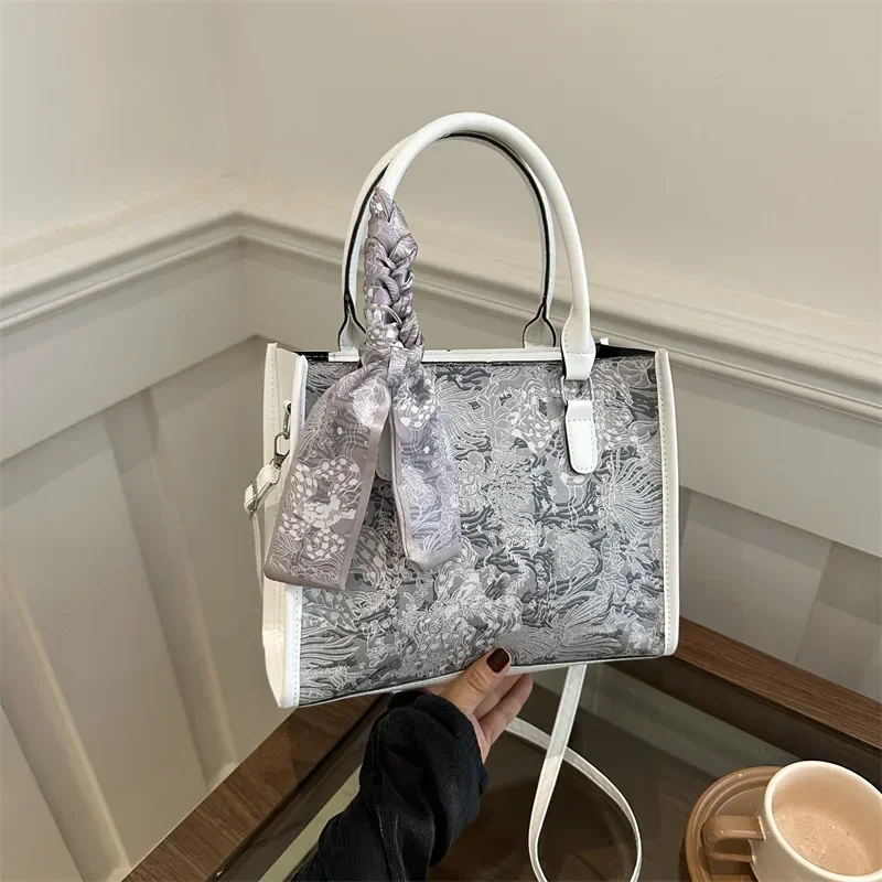 

Popular Portable Tote Bag Fashion Textured Silk Scarf Embroidered Jacquard Shoulder Crossbody Bag