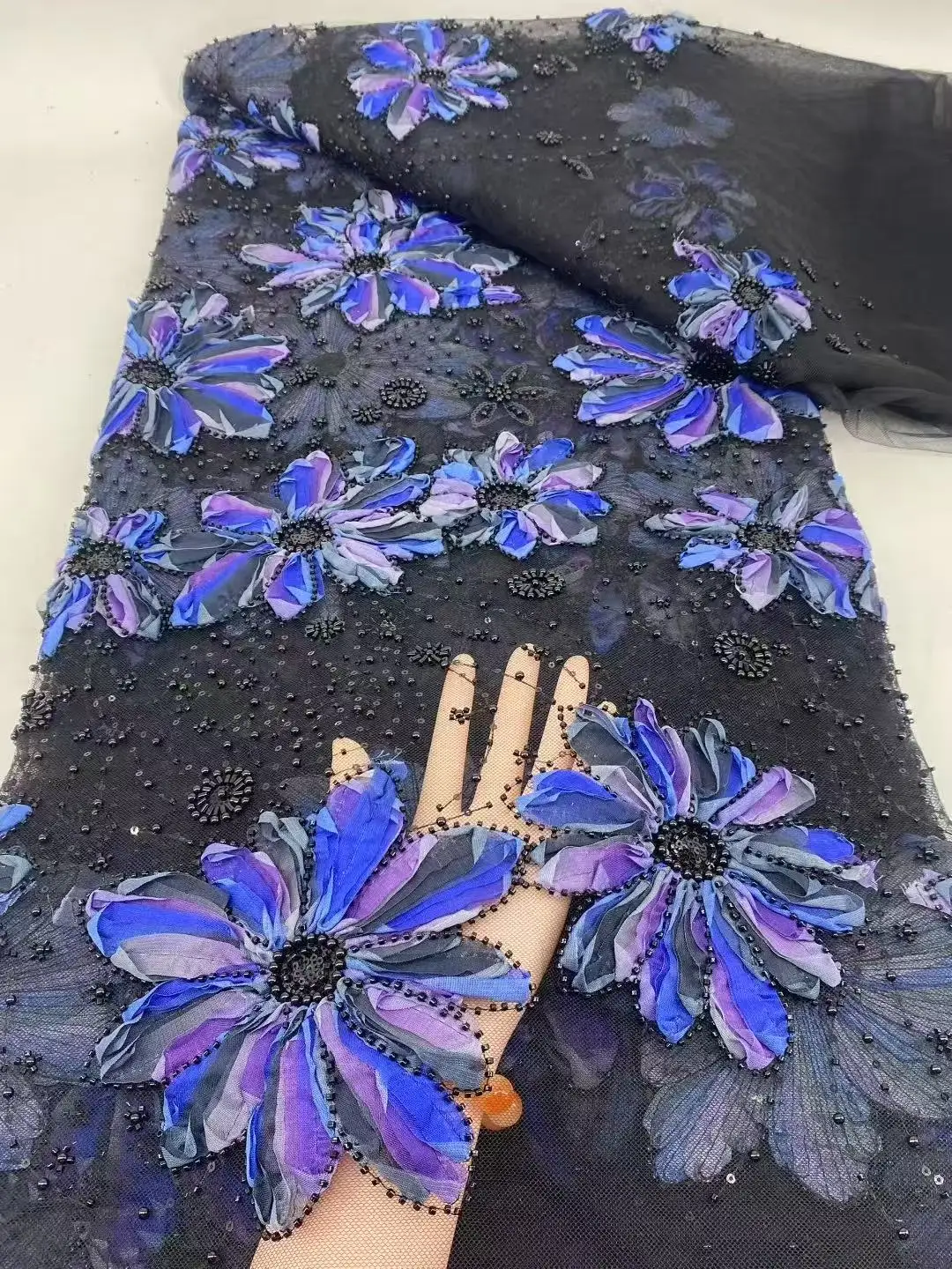 Latest African Beaded Lace Fabric Embroidery French Mesh Sequins Lace Fabric Nigerian Tulle Lace for Party Material