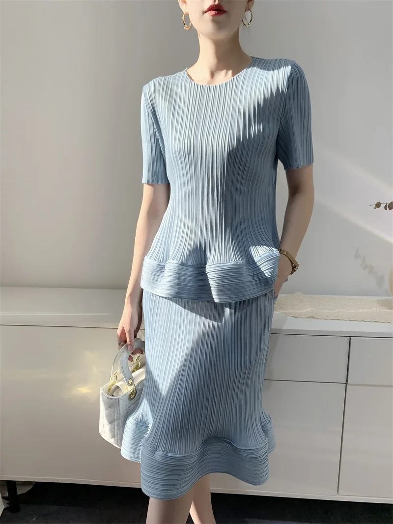 Miyake Pleated Suit Female 2023 Summer New Solid Color round Neck Short Sleeves Top High Waist Skirt Casual Two-Piece Set women