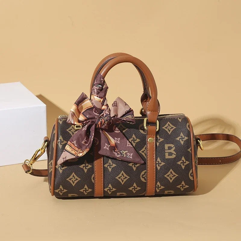 

Stylish Ladies Handbag With Artistic Carving, Full-Grain Leather Crossbody Shoulder Bag For Unique Fashion Statement
