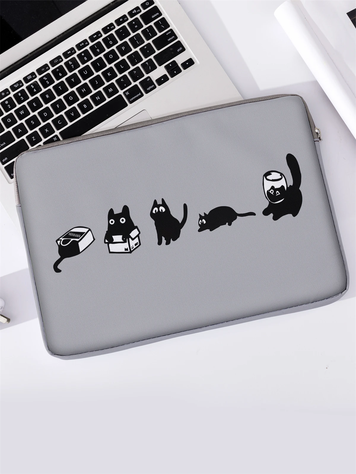 Laptop bag and briefcase with black cat pattern, suitable for 14 inch laptops