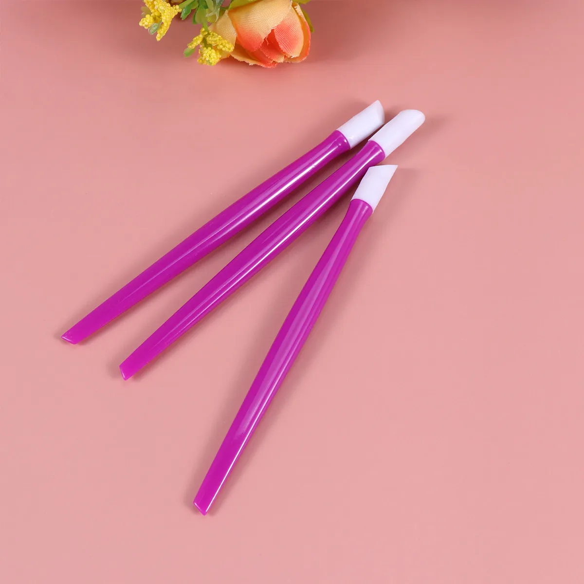 

100 шт. профессиональных пластиковых эргономичных инструментов для маникюра: пушеры для кутикулы, очистители от омертвевшей кожи, для домашнего и салонного использования