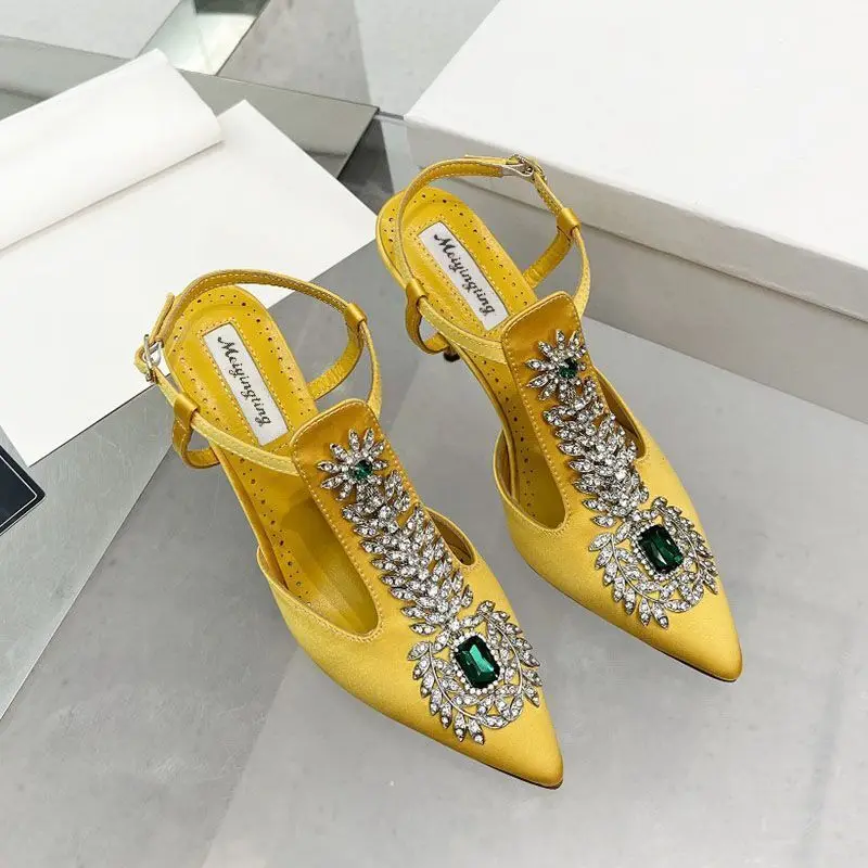 

women Exuding Sharp Toe, Slim Heels, Fashionable High With Sandals shoes