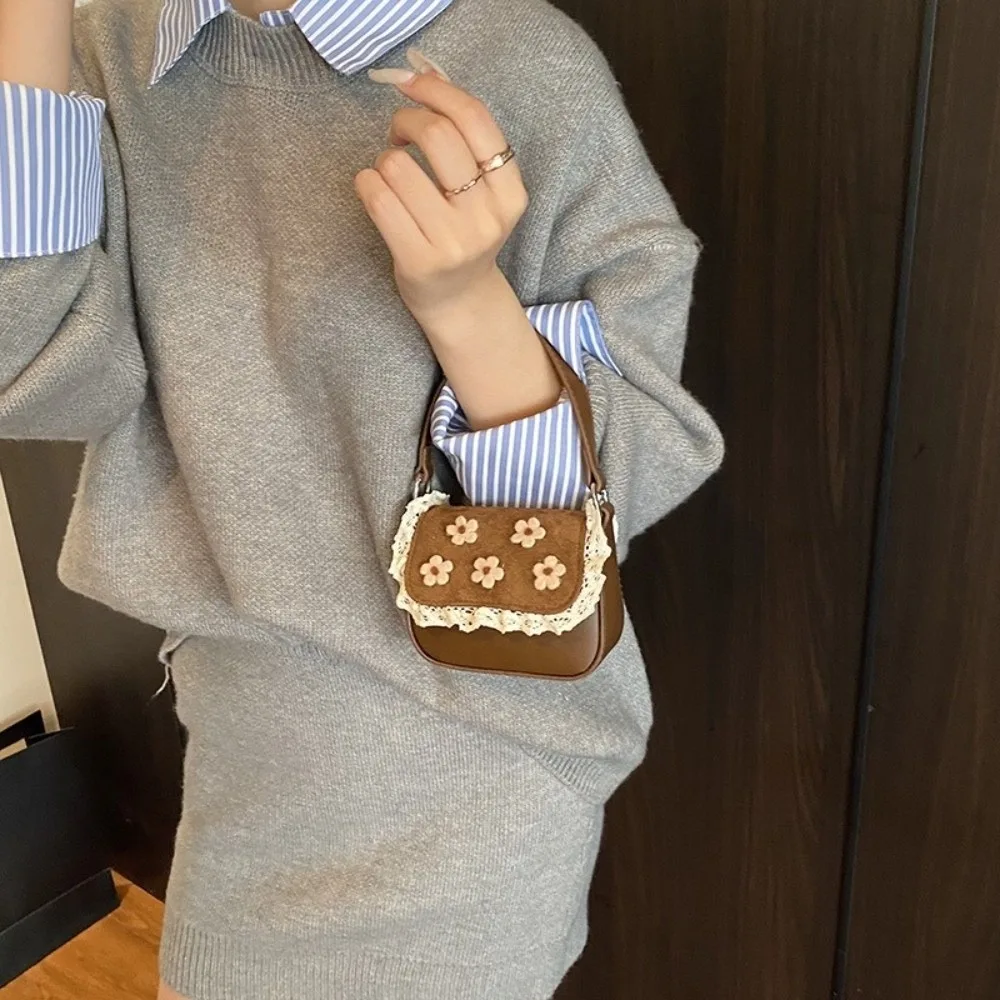 Flower Lace Decor Mini Handbag Delicate Design Mini Size Crossbody Bag Small Capacity Unique Design Fashion Handbag For Kids