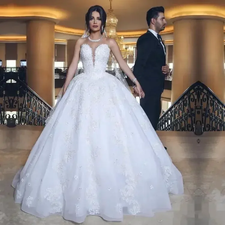 Customized Classic Sweetheart Lace Ballgown Wedding Dresses Court Train Vestidos De Novia Appliques Puffy Bridal Gowns