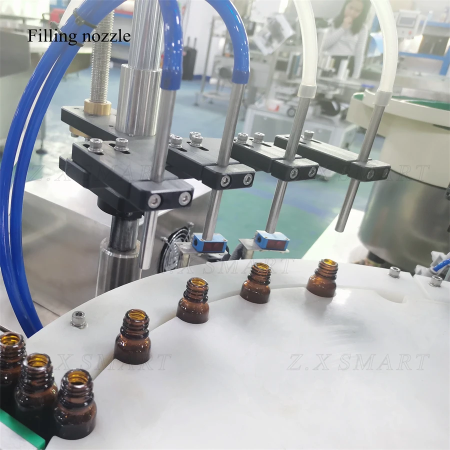 Tappatrice per riempimento liquido per bottiglie piccole per smalto monoblocco automatico per olio essenziale