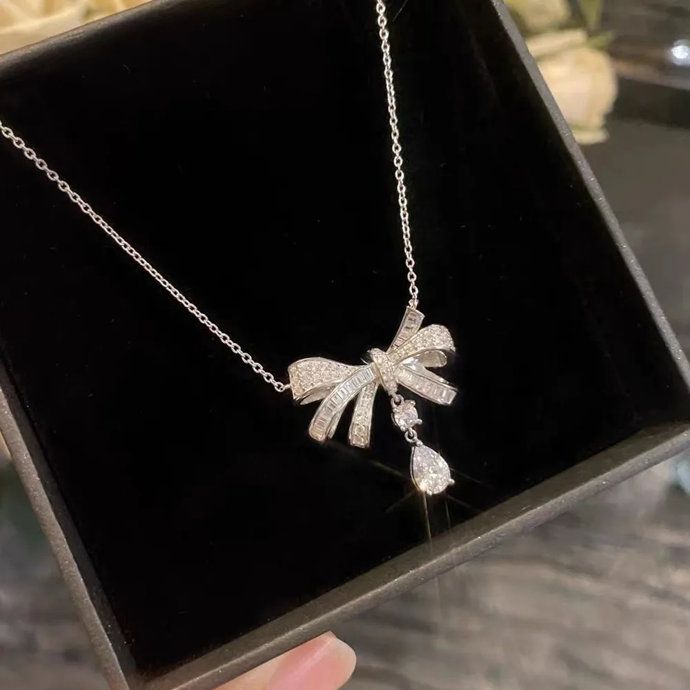 

Женские изысканные сверкающие ожерелья с подвеской в виде банта с бриллиантами для женщин, колье из стерлингового серебра 925 пробы с наполнителем из белого золота, подарки