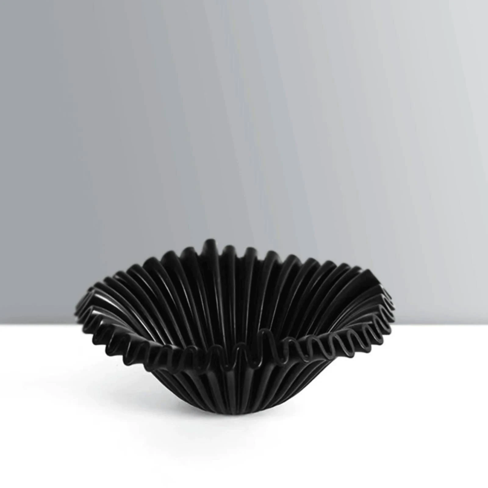 Wave-Shaped Fruit Bowl Fluted Fruit Bowl with Wave Motif Decorative Tray Tabletop Minimalist for Living Room