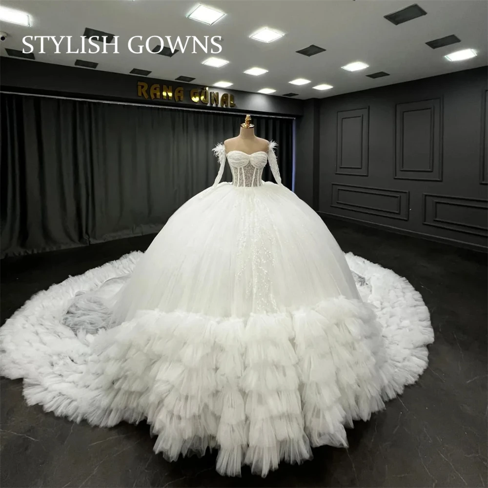 

White Customized Long Sleeve Quinceanera Dresses Customized Diamond Ruffles Count Train Vestido 15 Años Quinceañera