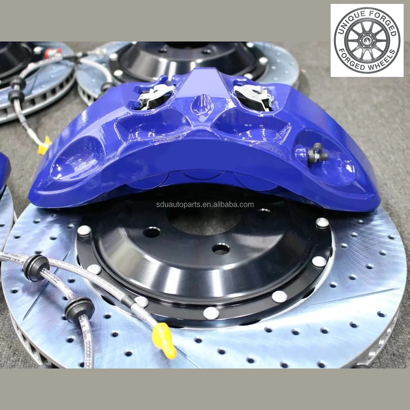 26 Style Sports Car Upgrade Big Brake Kit Carbon Ceramic Brake Disc 6-piston Caliper Rear 1 Pot Brake System Enhancement