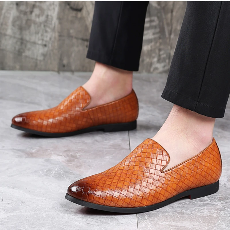 

Mens Slip-On Shoes Vintage Design Men Woven Grain Leather Casual Driving Loafer Fashion Man Flats Moccasins Plus size