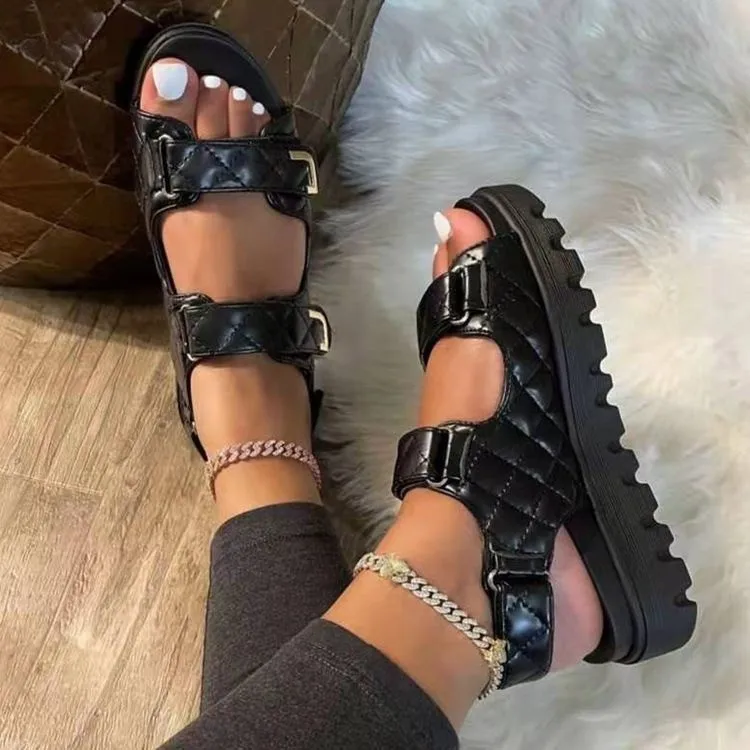 Luxusmarke Plateau-Sandalen mit Dicker Sohle, Sommerliche Übergrößen-Strandschuhe, Outdoor-Freizeitschuhe zum Hineinschlüpfen, Neue Damen-Sommerkollektion