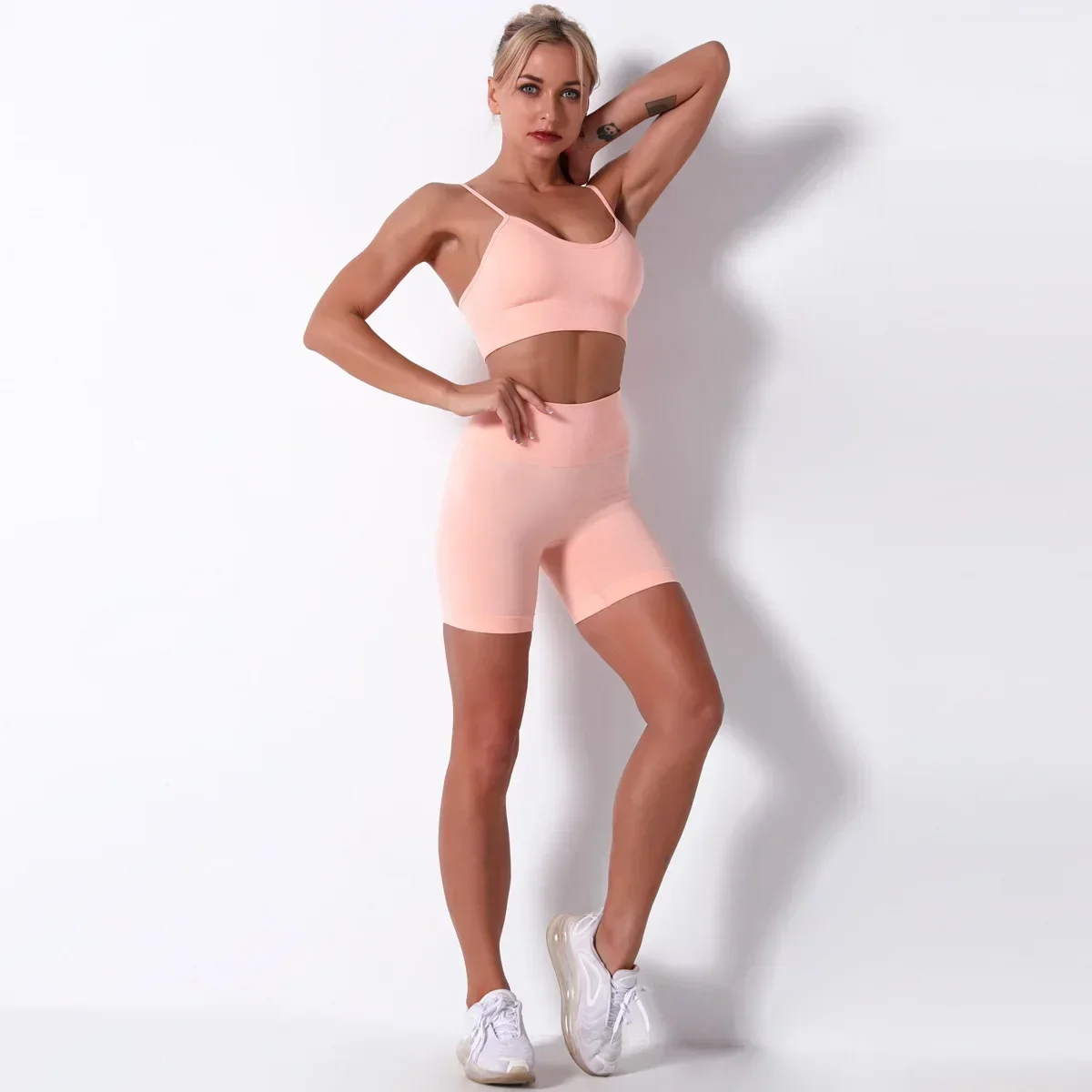 Tuta da ginnastica per yoga senza cuciture donna estate nuove donne pantaloni da yoga pantaloni da fitness nuovi leggings da donna leggings senza