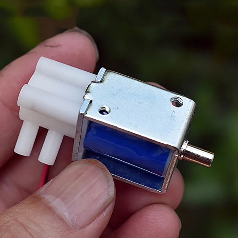 6V 2のリチウム電池で動くリモコン玩具の寿命を延ばす方法と実際の使い方