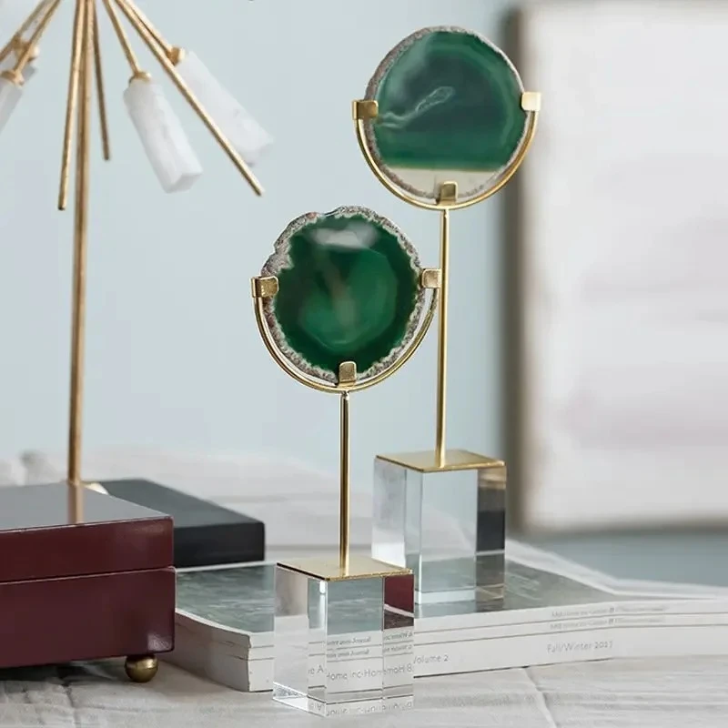 

Agate/Fluorite Artwork Crystal Base Ornaments Room Desk Decoration Natural Mineral Crystal Statue Modern Crafts Aesthetics Decor