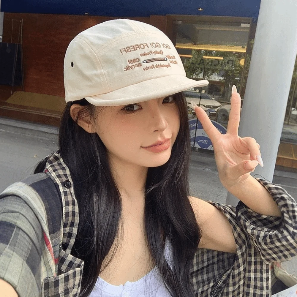 

Retro Letter embroidery Baseball Cap Soft-top Short Brim Snapback Cap Sun-protection Quick-Drying Outdoor Duckbill Cap