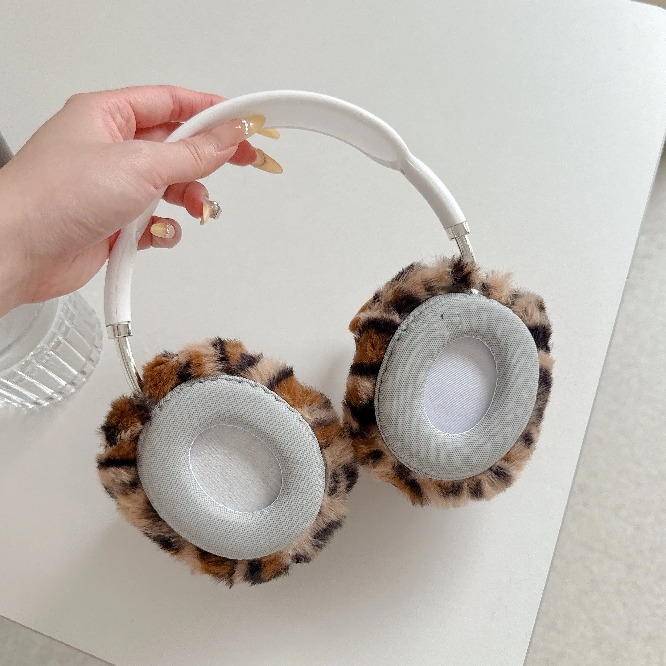 ل Airpods ماكس حقيبة سماعة الاذن أفخم لينة لطيف ثلاثية الأبعاد أفخم ماستر الكلب سماعة رأس بخاصية البلوتوث الفراء سماعة الملحقات الدفء غطاء