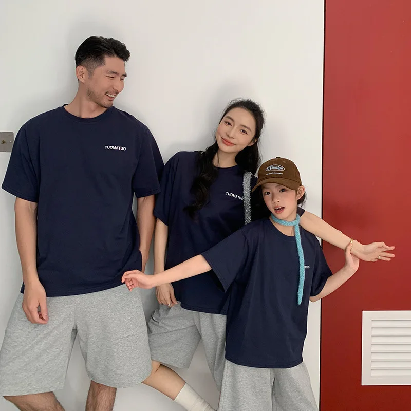 

2026 New Summer Family Matching T-shirts Cotton Crew Neck Short Sleeve Mommy and Me Family of 3 Loose Casual Fashion Tops