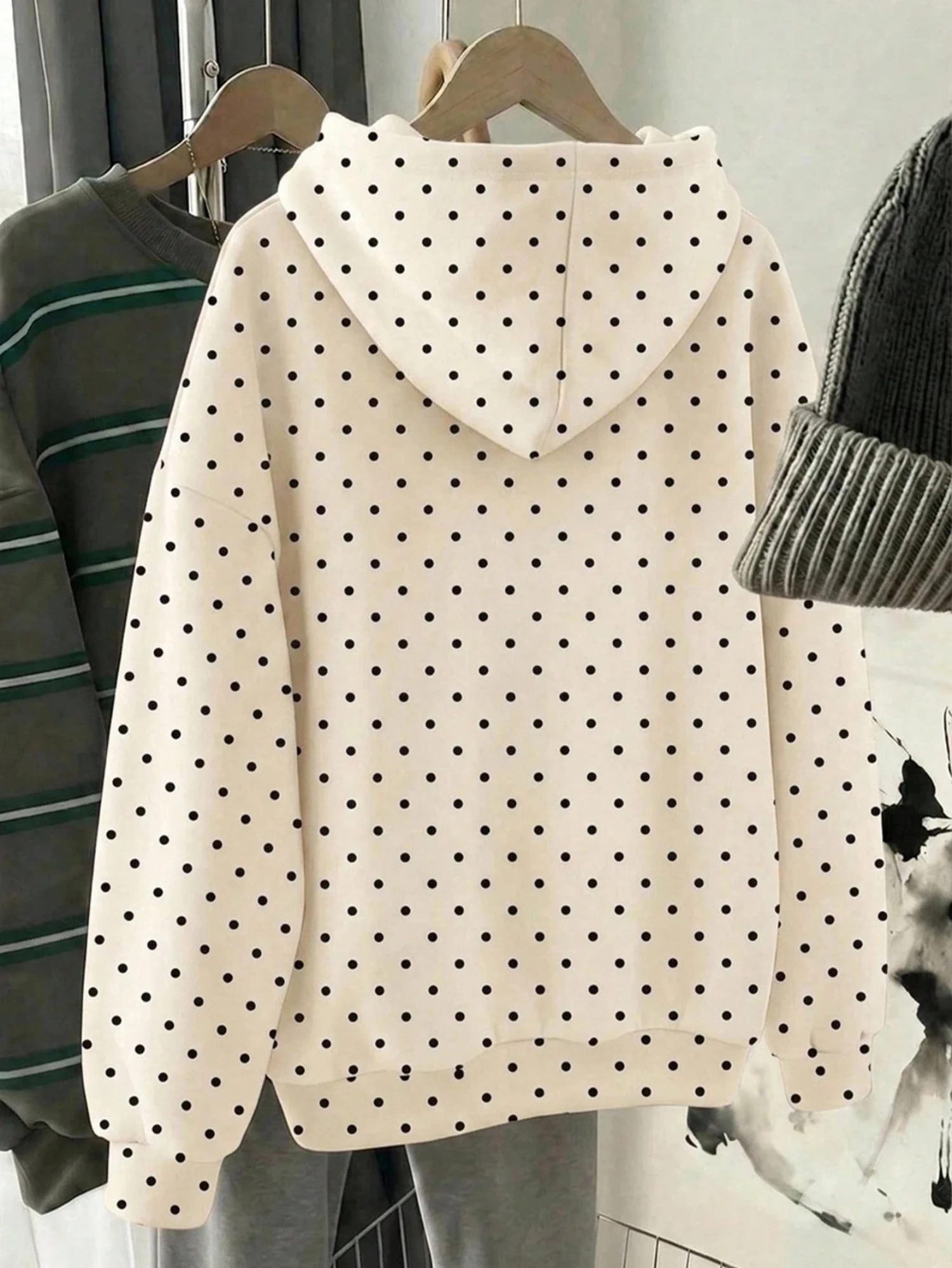 Halloween Women's Hoodie Classic Polka Dot Print Loose Fit  Autumn Winter Minimalist Chic Daily Casual Streetwear Hoodie Outfit