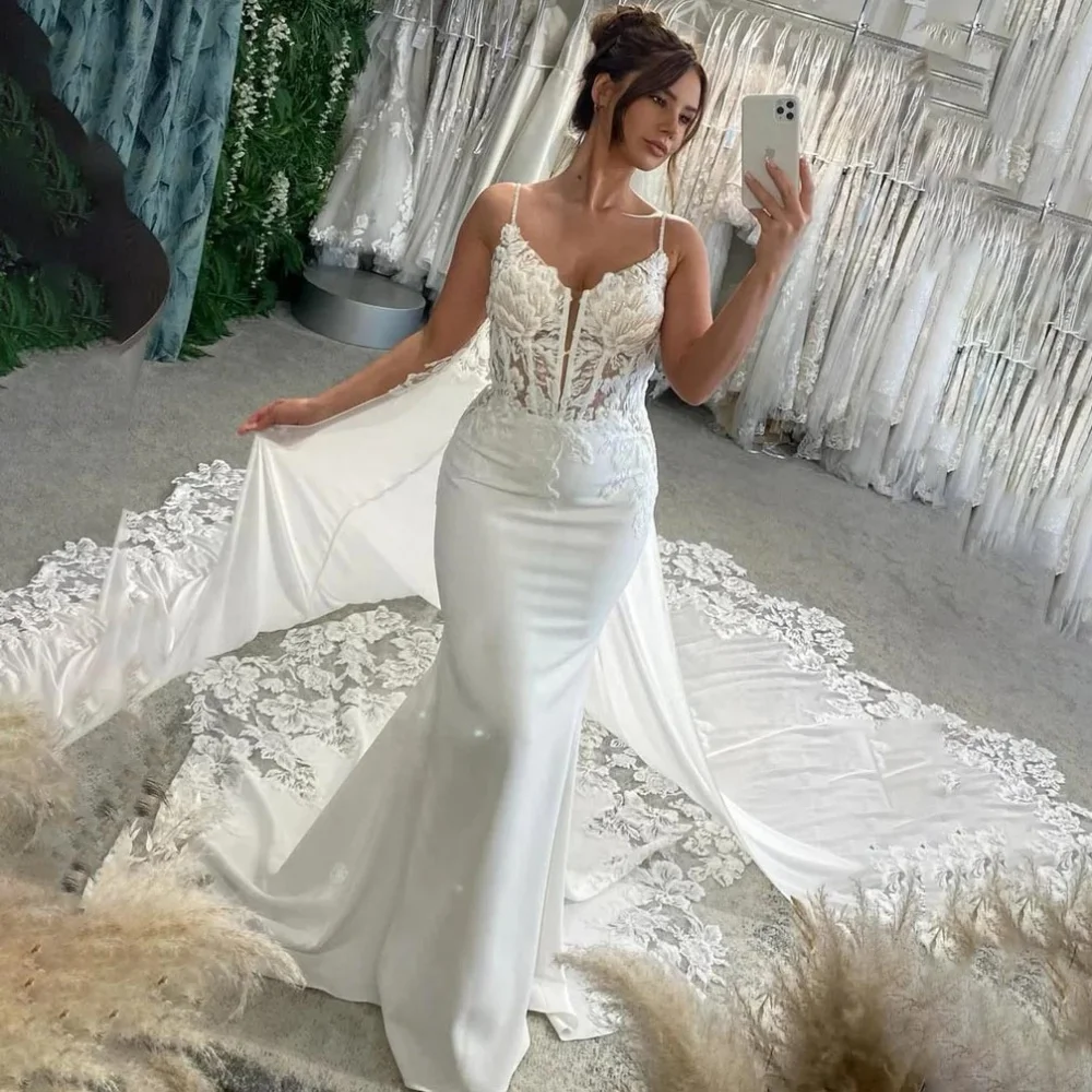

V-neck Backless Wedding Dress Sexy Lace Applique Bridal Dress Charming Spaghetti Strap Bridal Gown Vestidos De Novia Customized