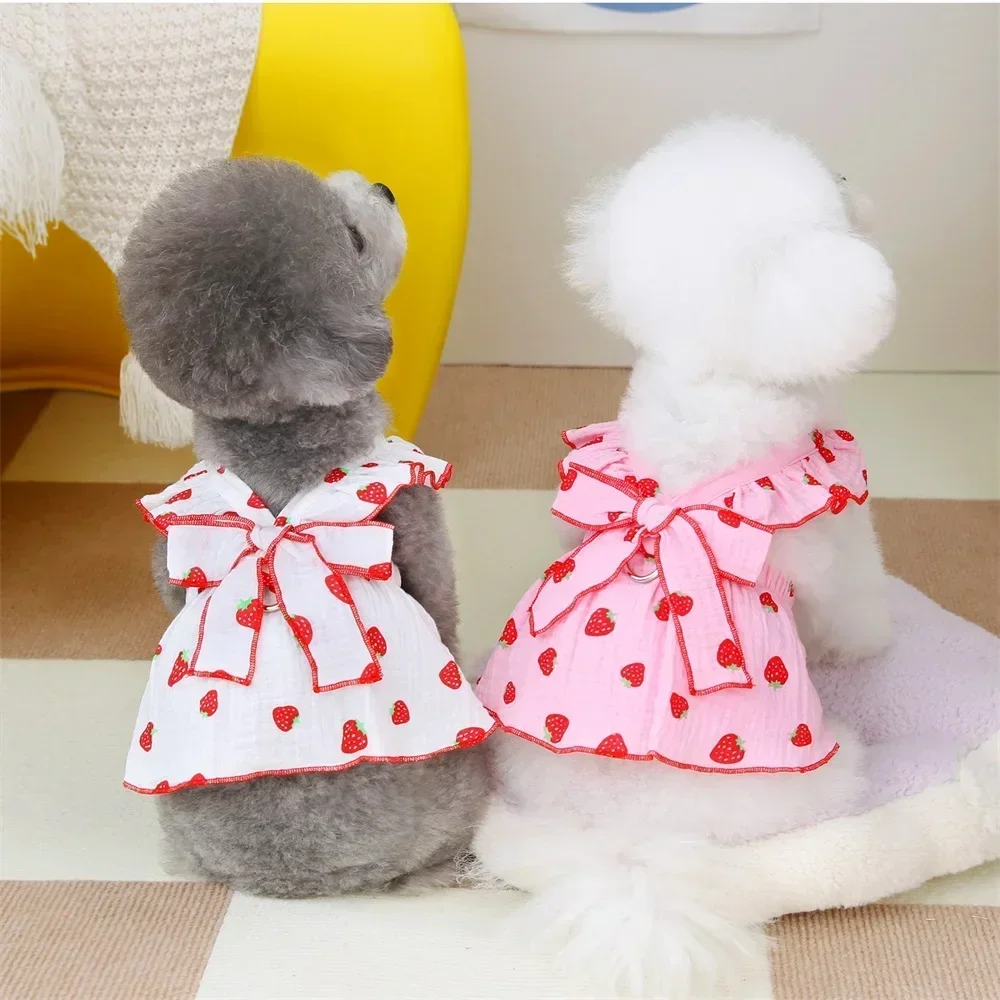 

Dog Strawberry Dress Puppy Summer Clothes Luxury Cat Skirt Pet Dog Apparel Bow Dog Suspenders Chihuahua Bichon Girls Pet Costume