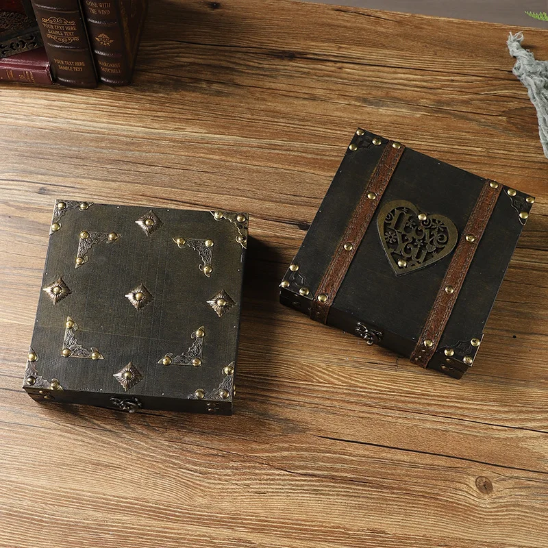 Antique Wooden Treasure Chest Jewelry Box with Lock Large Capacity Retro Storage Case for Necklaces Wedding Gift Keepsake