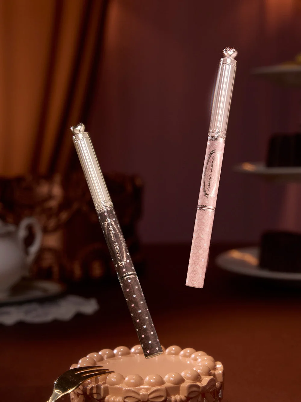 Flower Knows Sweetie Bear Gel e matita per sopracciglia a doppia estremità Strumento per trucco per sopracciglia resistente al sudore, a lunga durata, impermeabile, a prova di sbavature