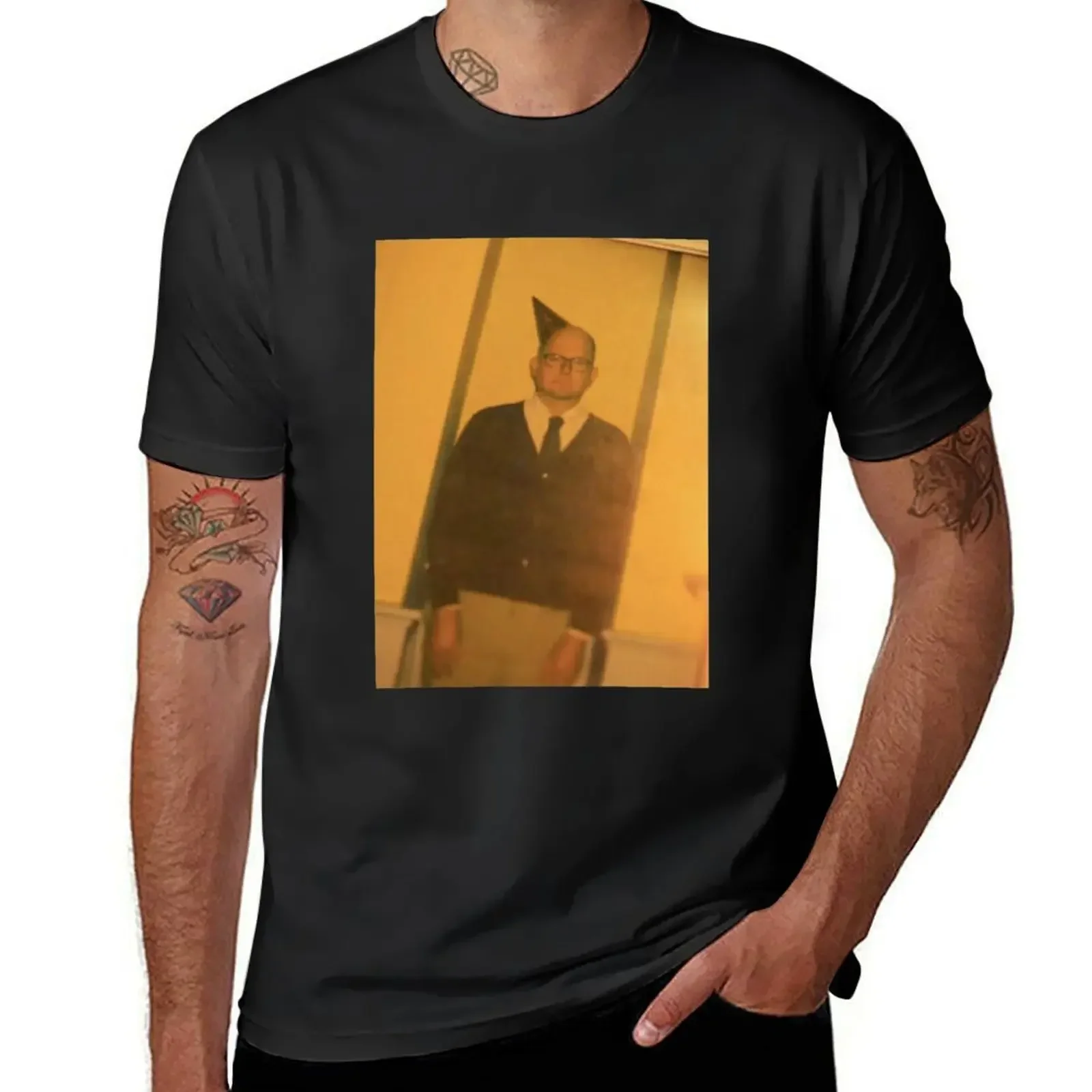 

Happy Birthday Colin Robinson II T-Shirt aesthetic clothes Blouse Men's t-shirts