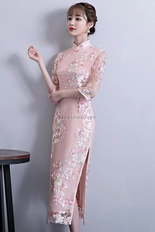 ชุดกี่เพ้าสไตล์จีนใหม่ปี 2025 ปักลายลูกไม้แบบเรียบง่าย ชุดเดรสแฟชั่นย้อนยุค แขนสั้น คอตั้ง ทรงเข้ารูป