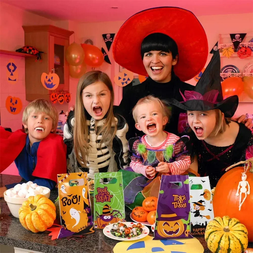 40-teiliges Halloween-Geschenktüten-Set aus Kunststoff für Süßigkeiten, Cartoon-Spinne, Kürbis, Hexe, Süßigkeitenbeutel, Süßes oder Saures, Halloween-Party-Werbegeschenke