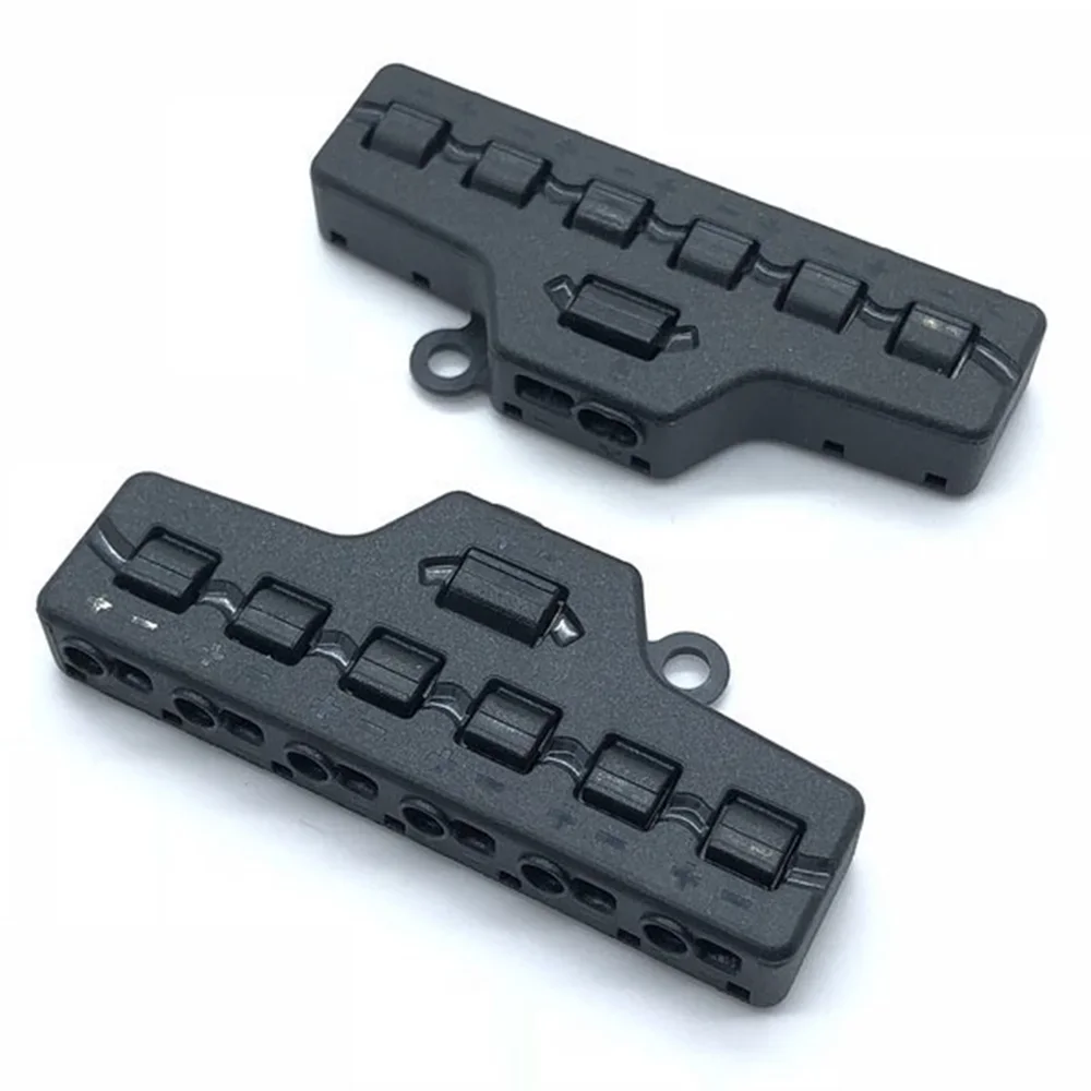 Low Voltage Quick Connect Wire Splitter for LED Strip Lighting (2 IN 12 OUT) - Distribution Block