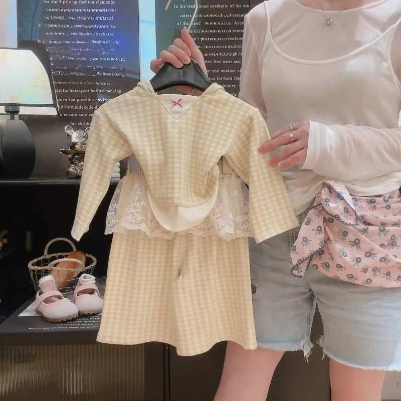 مجموعة ربيع الخريف للفتيات - بلوزة منقوشة بأكمام طويلة مع بنطال دانتيل متعدد الاستخدامات، ملابس خارجية لطيفة لعيد الميلاد للأطفال الصغار