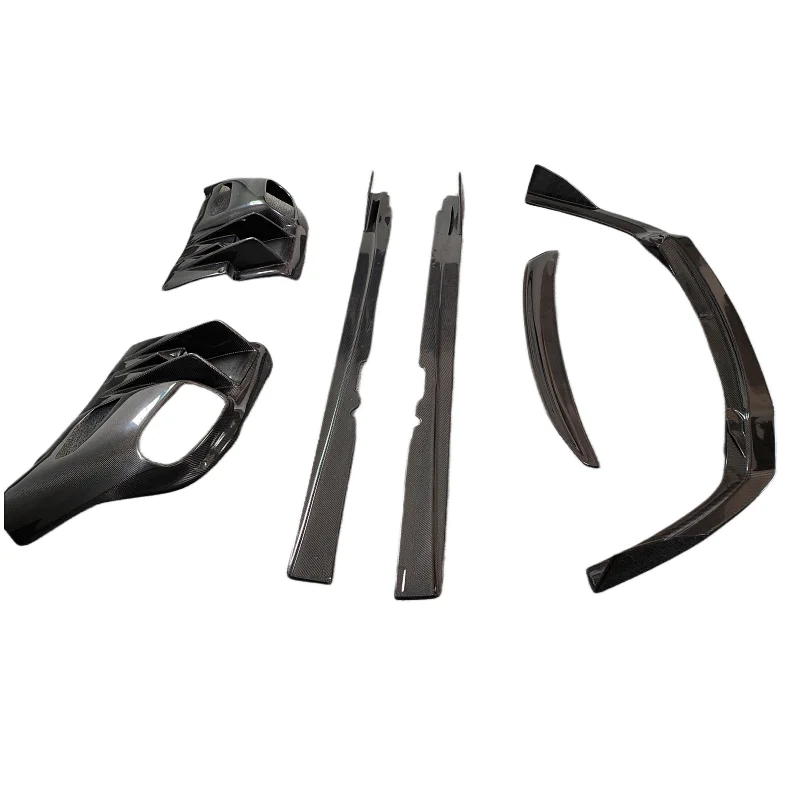 

Используется для Ferrari F12, высококачественный 3K углеродное волокно в стиле DMC, передняя губа, задний диффузор, боковая юбка, комплект кузова