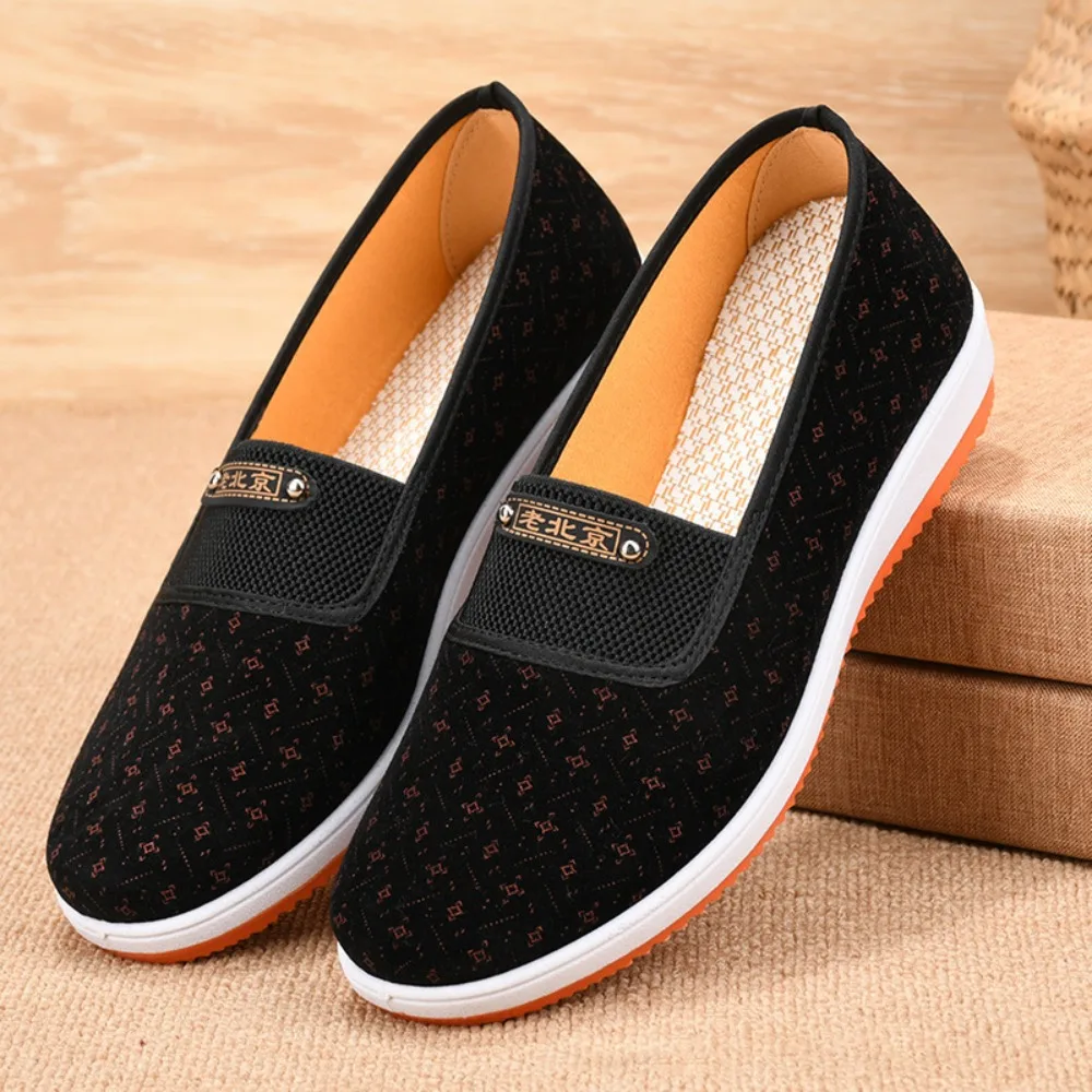 

Soft Sole Women's Cloth Shoes Breathable Casual Old Beijing Cloth Shoes Wear-resistant Comfortable Flat Shoes for the Elderly