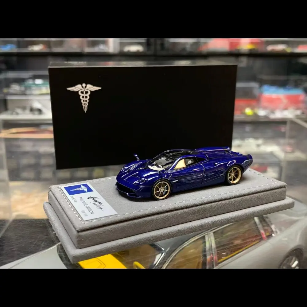 Op voorraad, HERMES 1:64 Hua Ya R lange staart blauwe carbon matte ijsblauwe gepolariseerde groene hars simulatie automodel, decoratie voor volwassenen