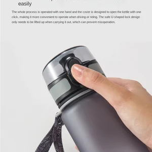 Garrafa De Água De Plástico Portátil, Marvel Spiderman, Grande Capacidade, Desenhos Animados de Anime, Copo de Água Potável, Presentes Estudantis, 560ml 10 principais vendas garrafa de agua vingadores - №8