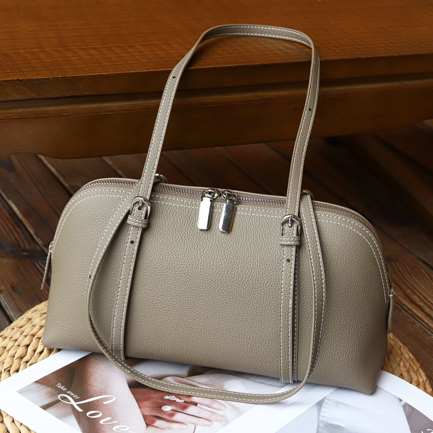 

Genuine Grade Leather Women Shoulder Crossbody Bags Luxury Designer Brand Cowhide Ladies Handbag for Woman 2026 New Underarm Bag