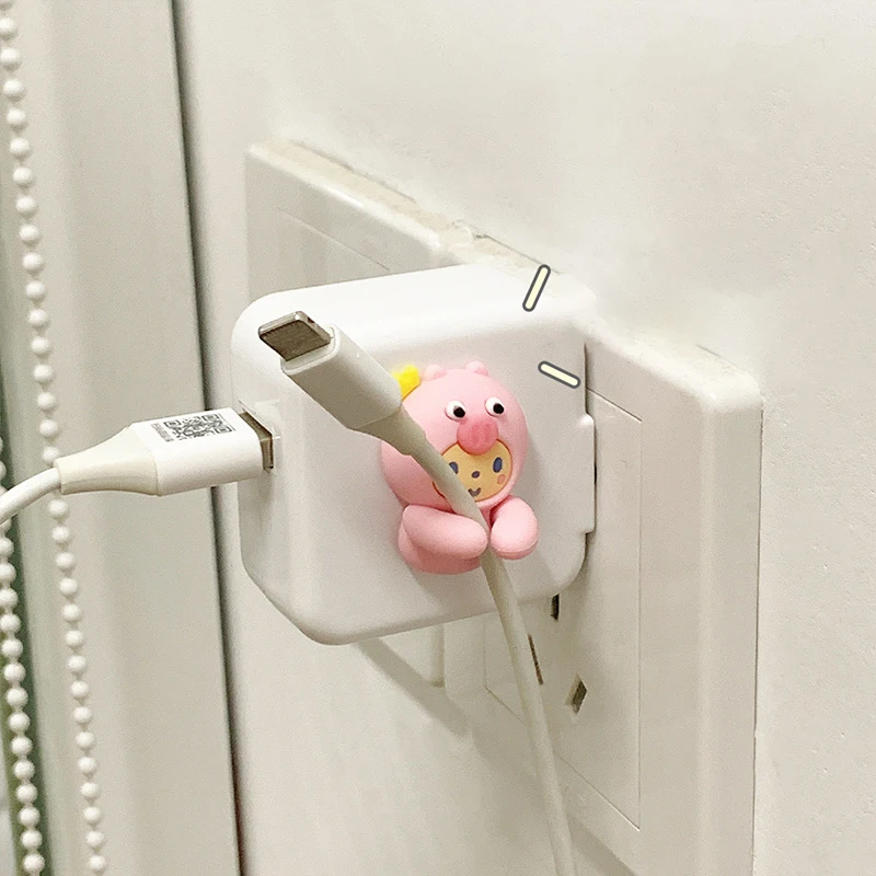 2pcs Kawaii Animals Cable Organizer Earphone Cable Holder Wall Hooks Hanger USB Charger Data Line Cable Winder Desk Organizer