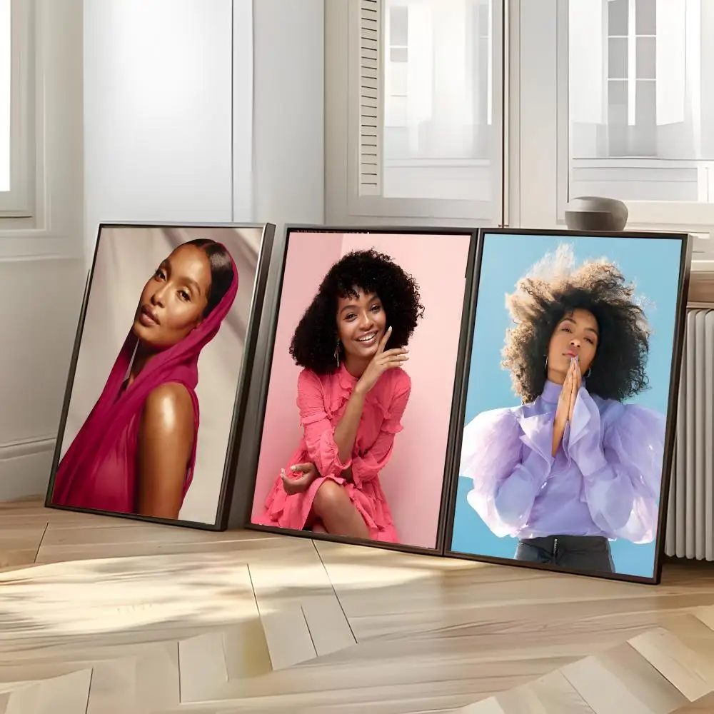Charming Celebrity Y-Yara Shahidi Poster Distinct Home Decor Concepts Chic Indoor Art Pieces