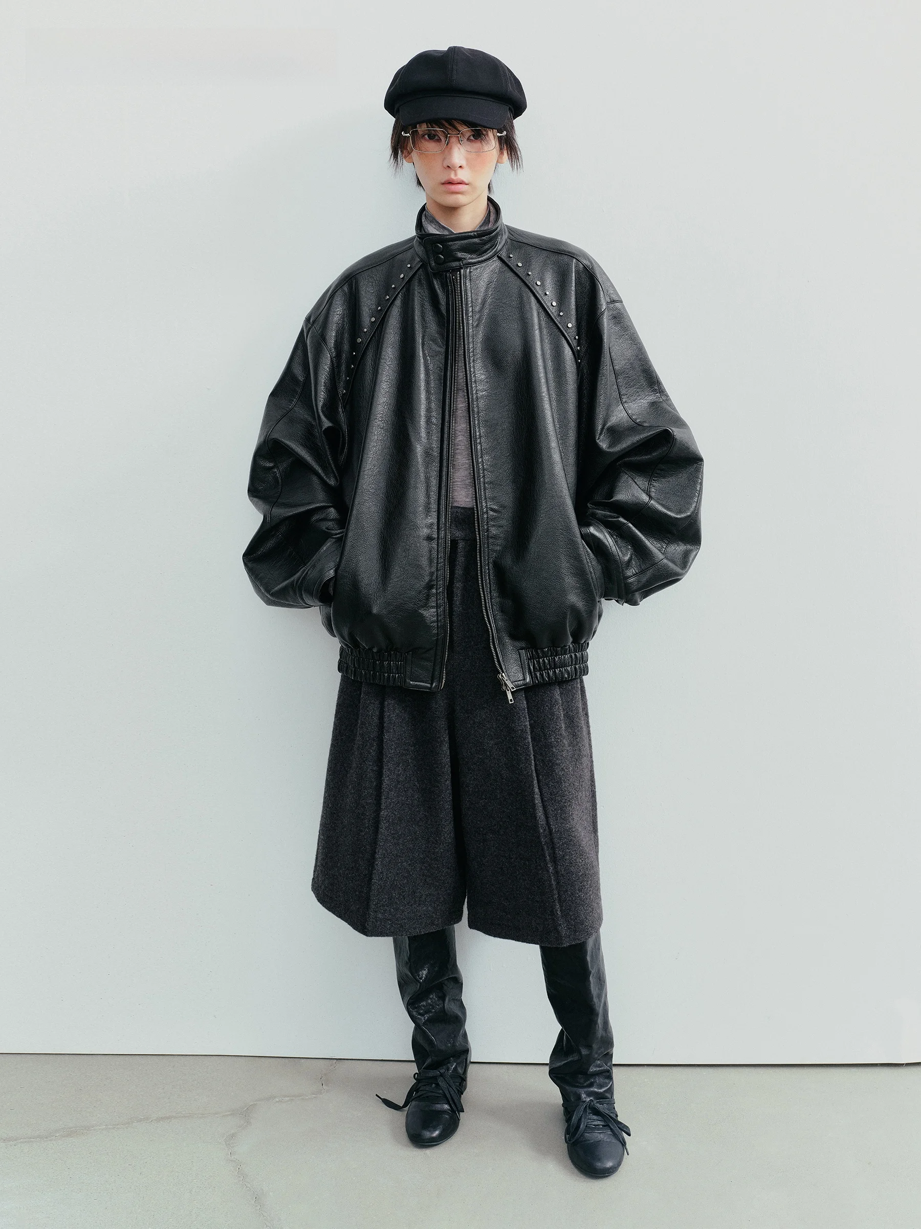 VERMO ヴィンテージショートレザージャケット リベット装飾付き コクーンシェイプ アウター レディース 春ファッション カジュアルコート