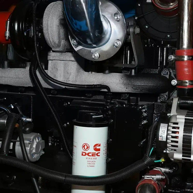 Cummins Engine Kaishan Diesel Driven Mobile 22bar Portable Screw Diesel Air Compressor Custom Logo 157KW Stationary 15 M3/min