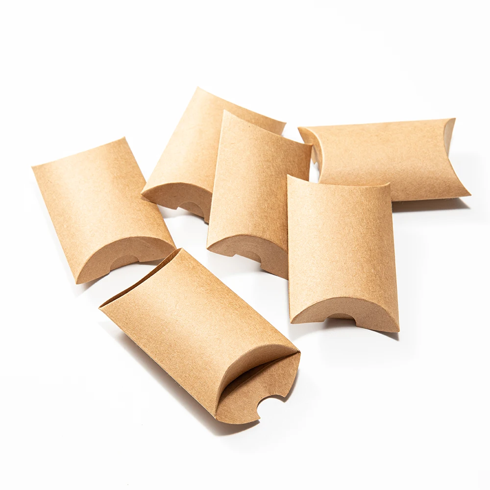 10pcs 10x5cm Merry Christmas Pillow Shape Kraft Paper Candy Box Happy New Year Party DIY Children Gifts Packaging Boxes Decorati