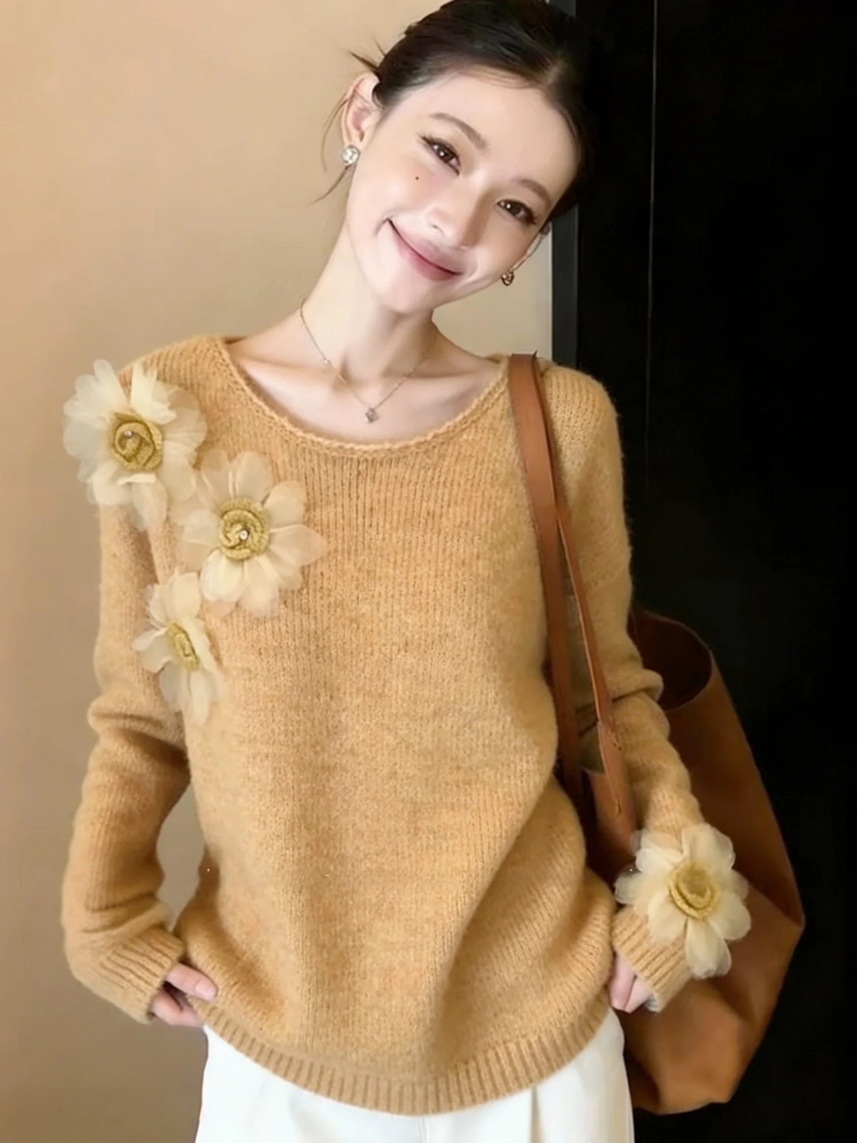 

Spring 2026 Women's Lazy Sle Knitted Sweater round Ne Floral Decoration Inner Wear Silk Top Ele Feel Casual Chic