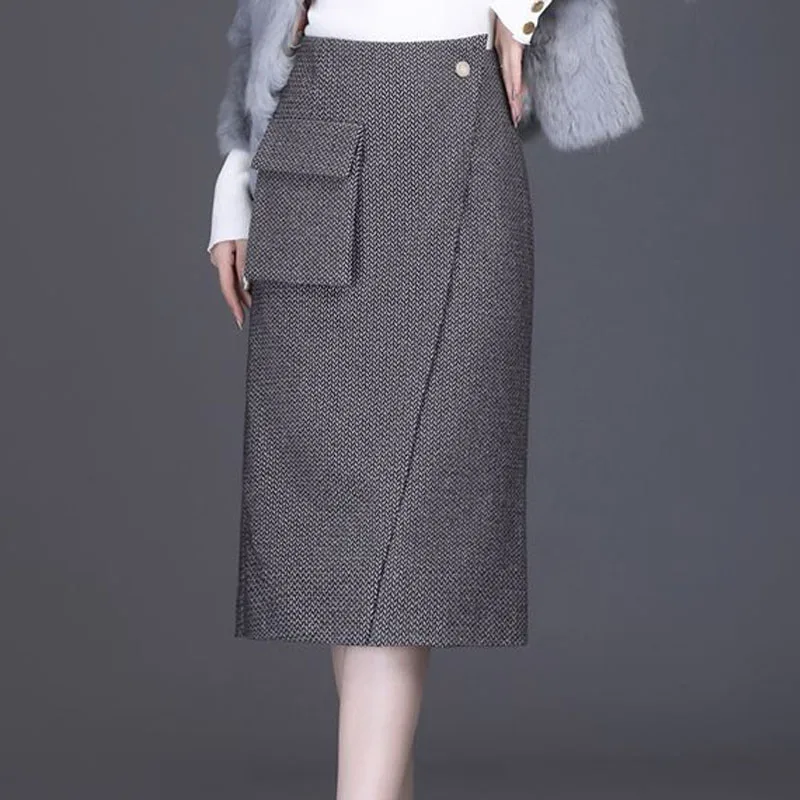 

New Autumn/Winter Fashion Korean Edition Woolen Solid Pocket High Waist Versatile Slim Mid Length Women's Half Body Wrap Skirt