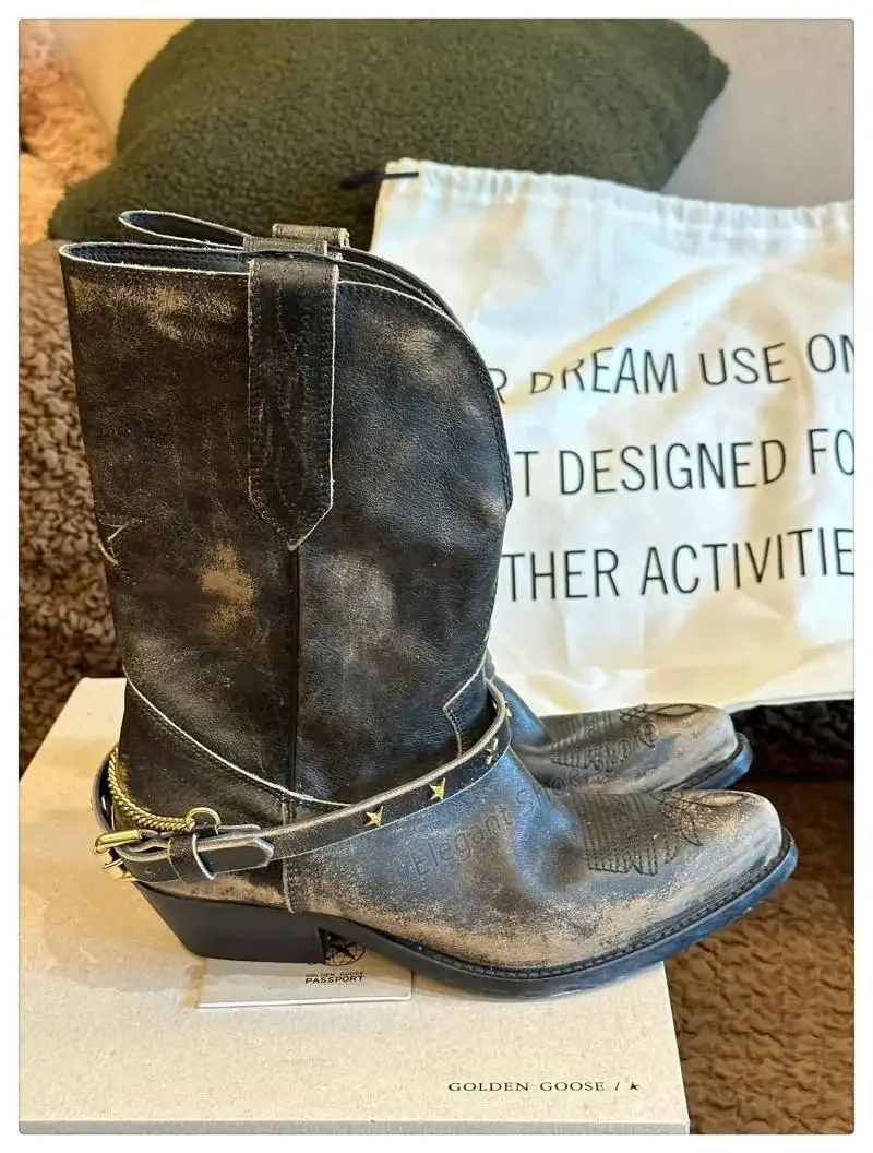 

Women's Retro Western Cowboy Boots Rivet Pointed Toe Thick Heel Chelsea Boots Fashion Belt Buckle Metal Chain Knight Short Boots