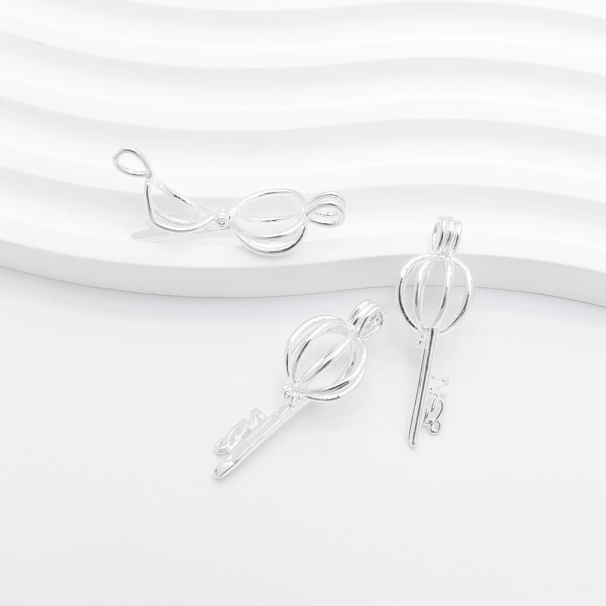 10pcs Creative key Pearl Cage Locket Pendants Aromatherapy Essential Oil Diffuser Necklace Locket For DIY Jewelry