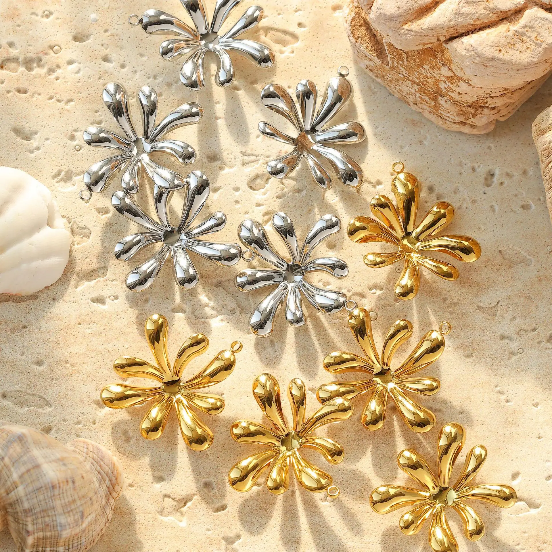 

5pcs Golden Color Flower Pendant Connectors Handmade Stainless Steel Pendants Diy Necklace Earrings Jewelry Making Accessories