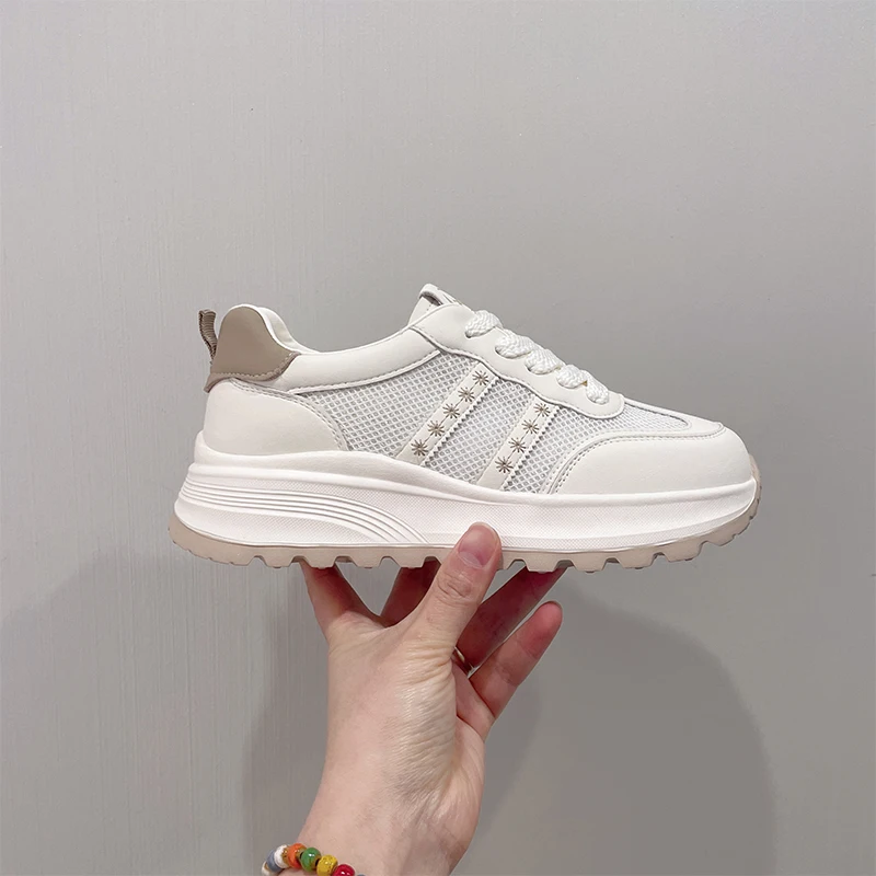 scarpe-bianche-in-pelle-con-suola-spessa-e-rete-traspirante-scarpe-sportive-casual-da-donna-leggere-nuovo-stile-primavera-estate