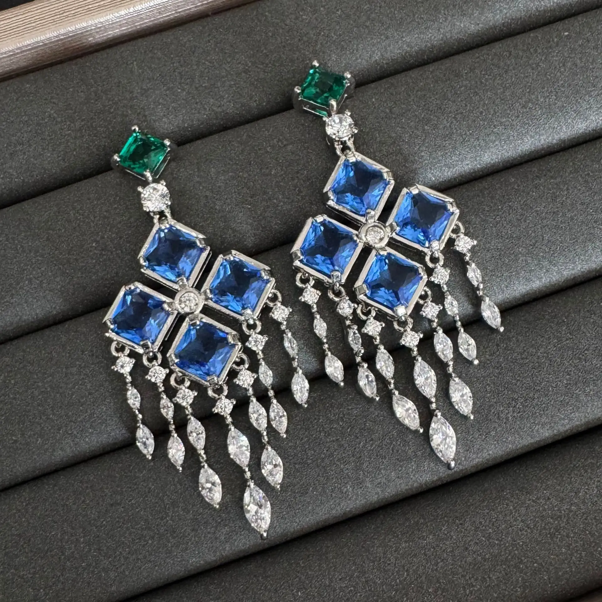 

unique earrings for women luxury jewelry for wedding evening party green red blue square block dangling earrings tassel
